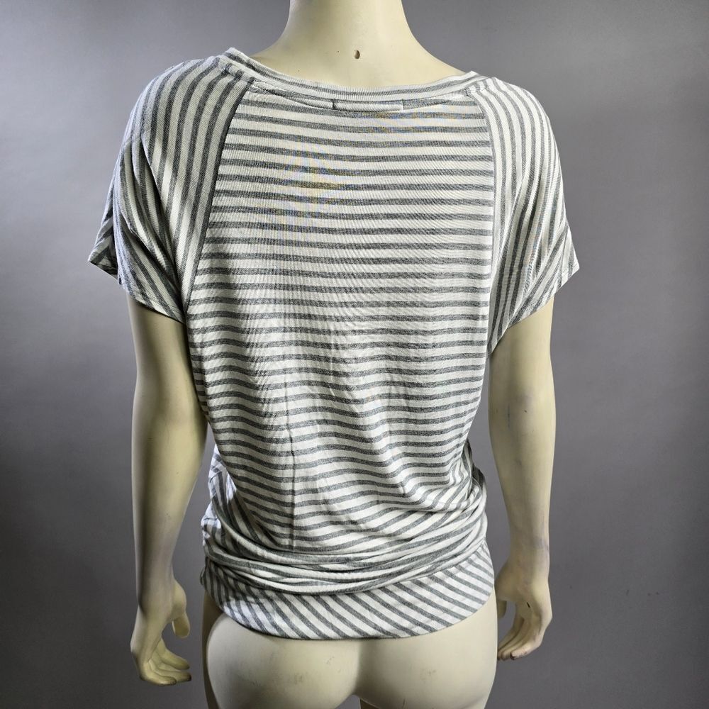 Gap medium top R11 - Picture 3 of 4